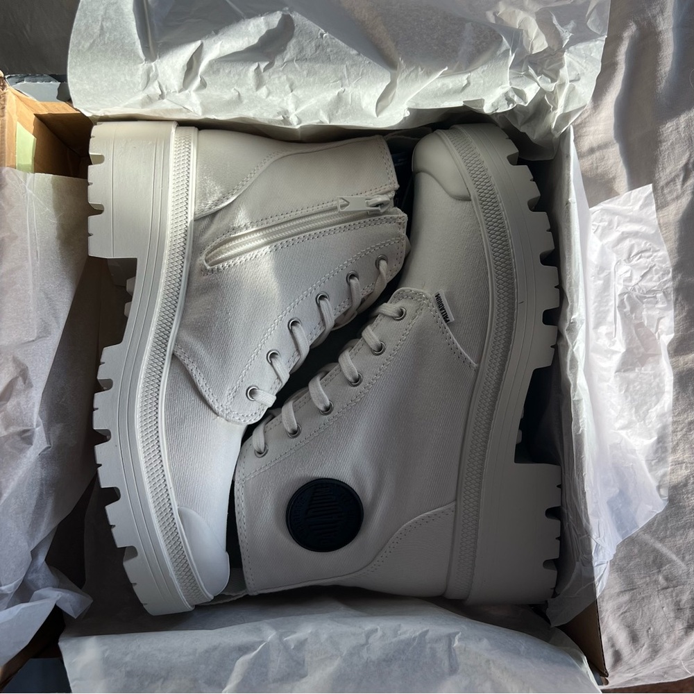 Palladium White Platform Lug Sole Boots – NWT